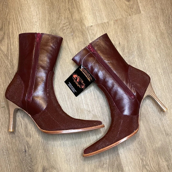 Indomables Women’s Leather Heeled Cowboy Boots size 7 stitched floral design - Picture 2 of 16